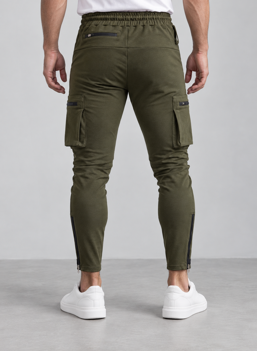 Men’s Cargo Trousers With Zipped Ankles