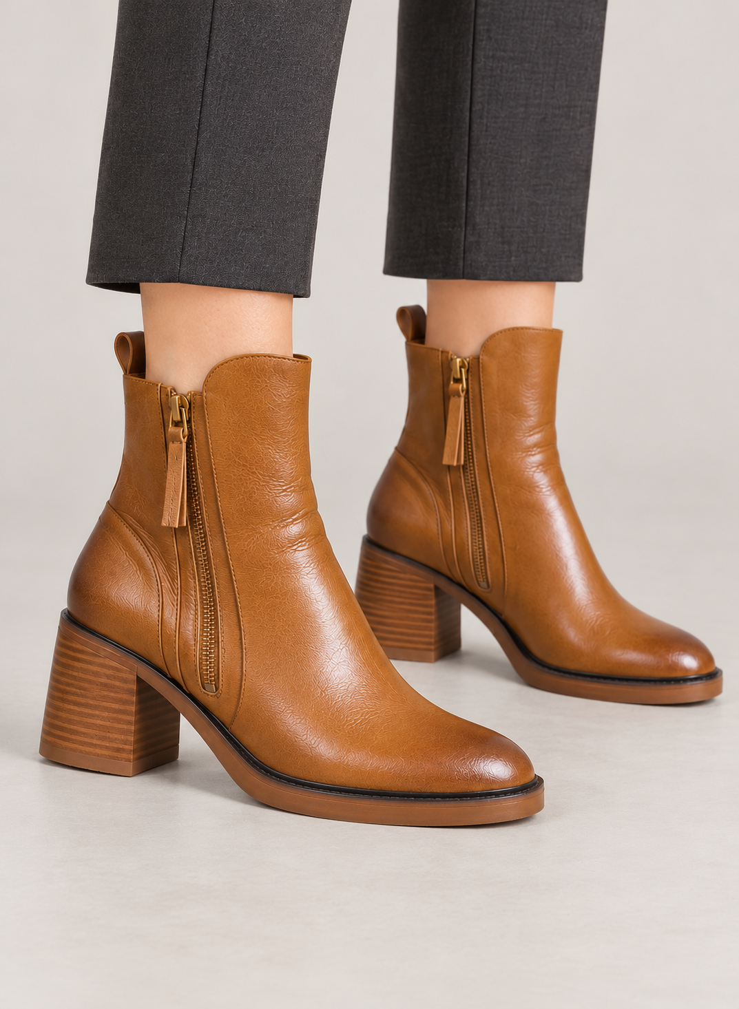 Women’s Ankle Boots With Leather Uppers