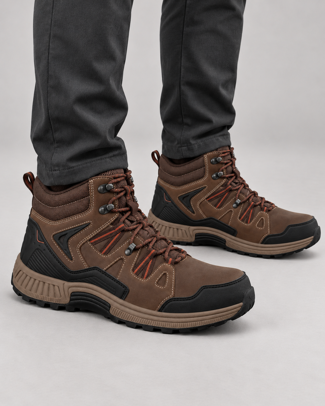 Men’s Walking Boots With Waterproof Leather Uppers