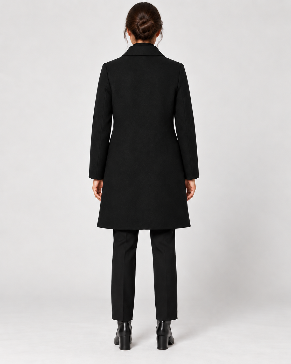 Women's Single-Breasted Coat – Classic Collar & Patch Pockets