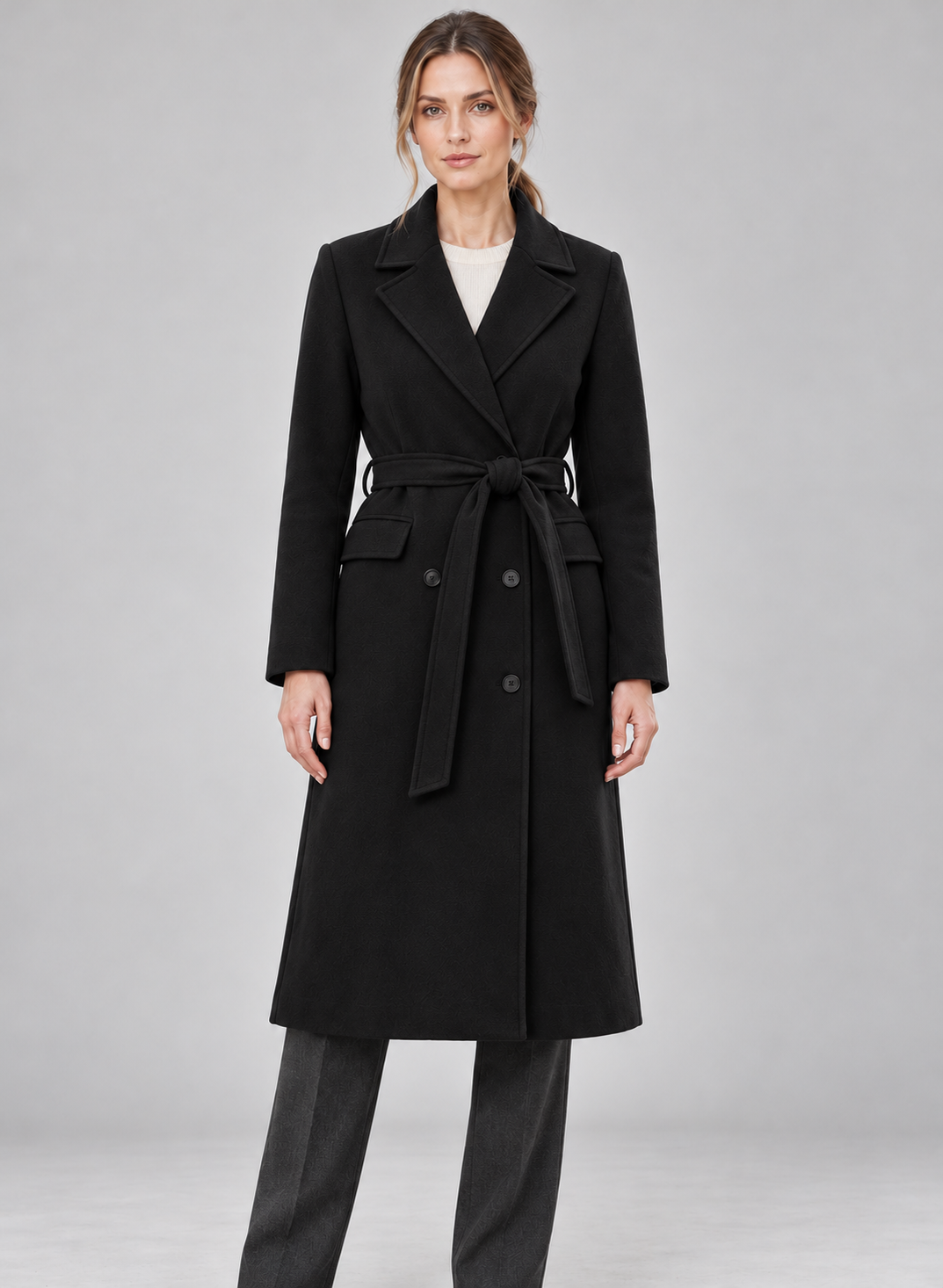 Women’s Coat With Belt And Notched Lapels