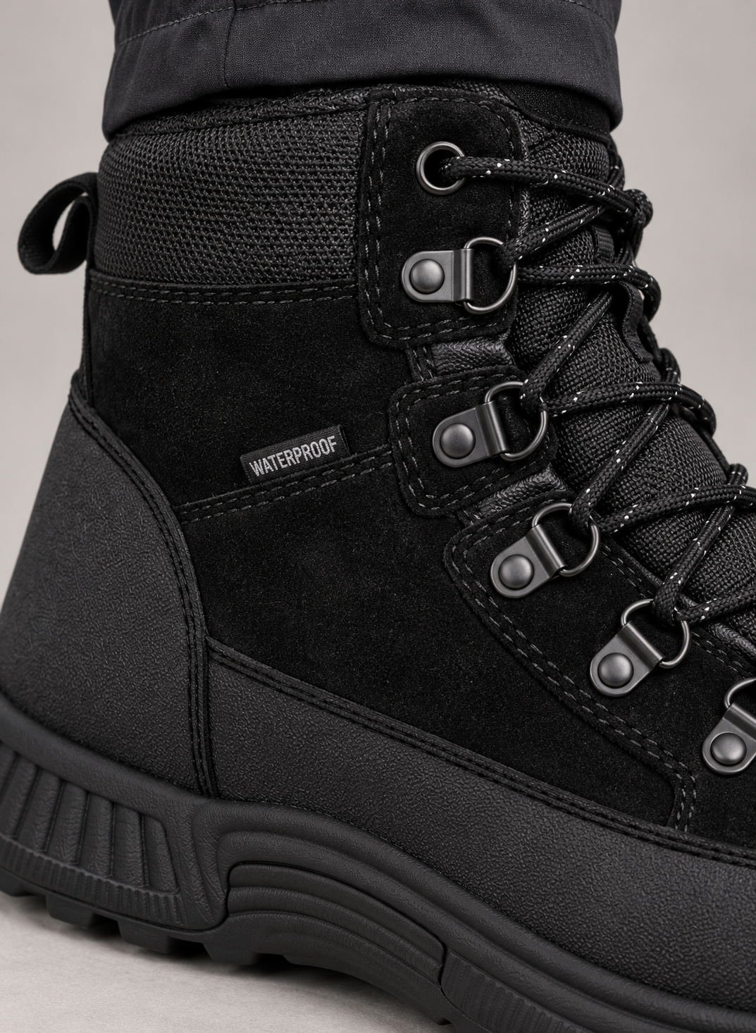Men’s Boots With Waterproof Suede Uppers