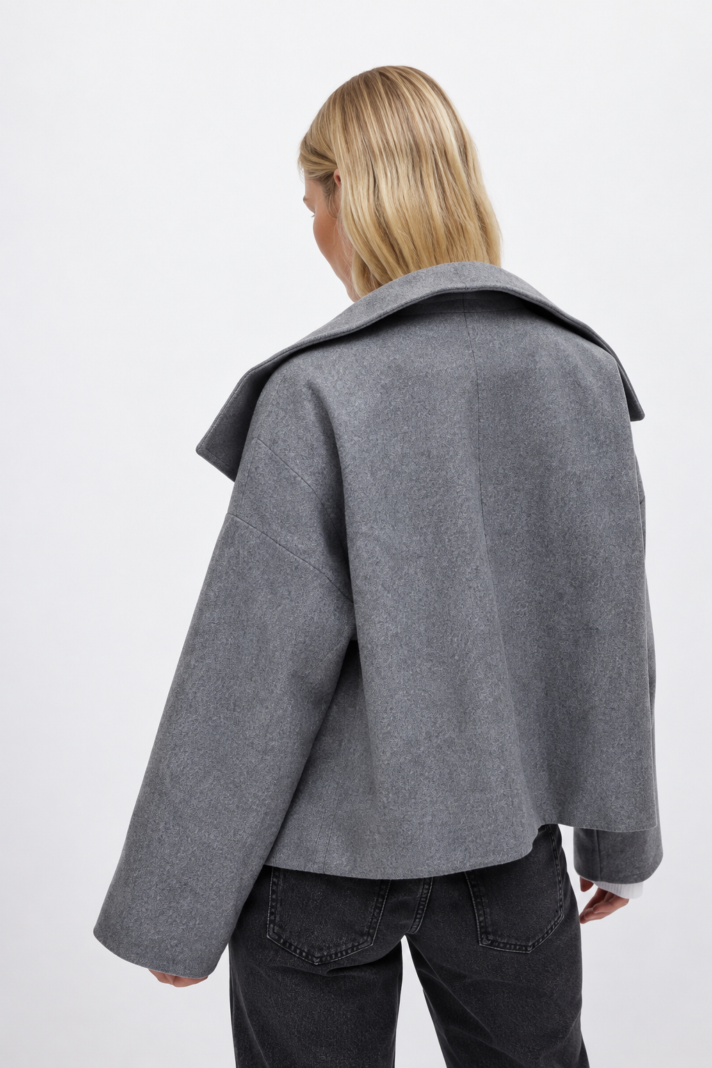 Women's Cropped Double-Breasted Coat – Oversized Collar