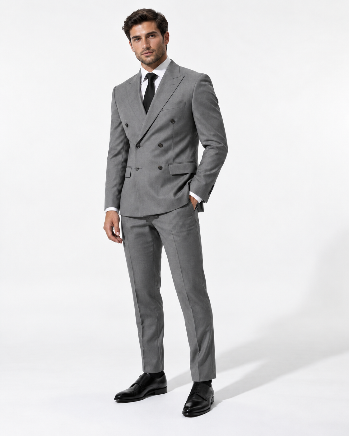 Men's Double-Breasted Slim-Fit Two-Piece Suit with Peaked Lapels