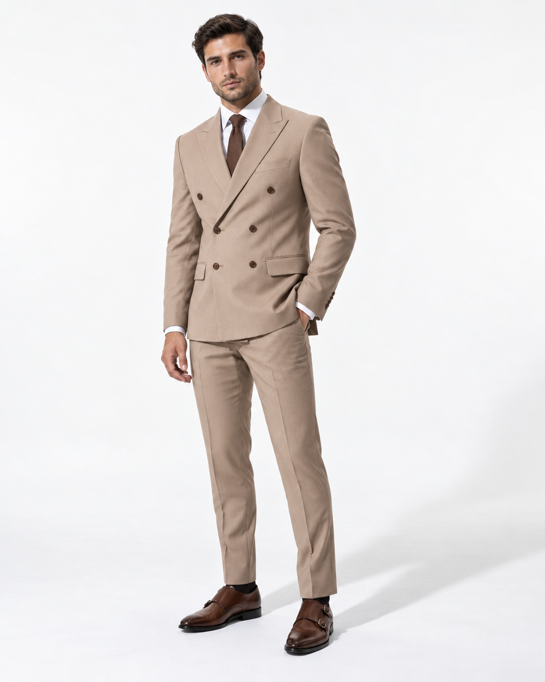 Men's Double-Breasted Slim-Fit Two-Piece Suit with Peaked Lapels