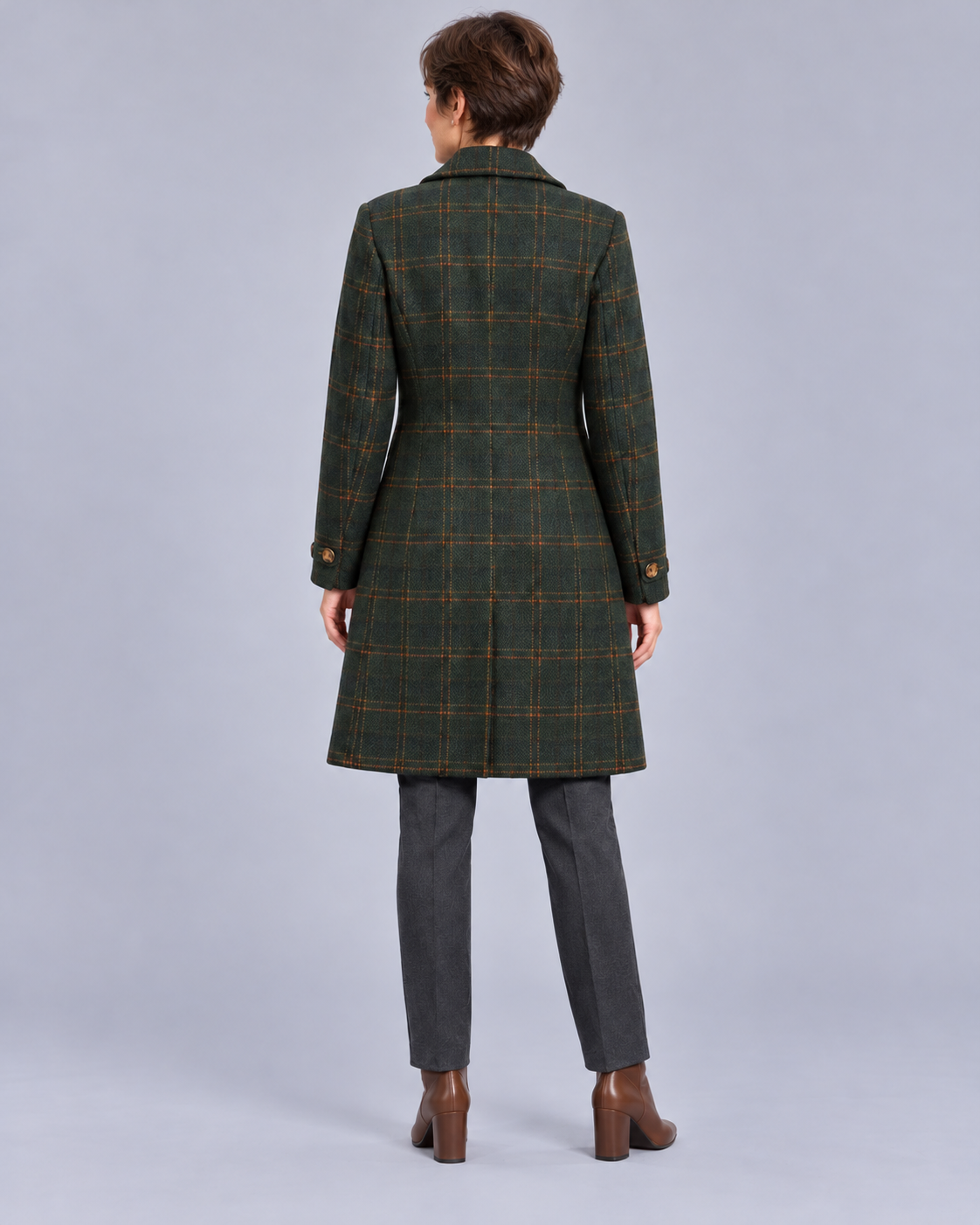 Women’s Coat With Checked Tweed And Lapels