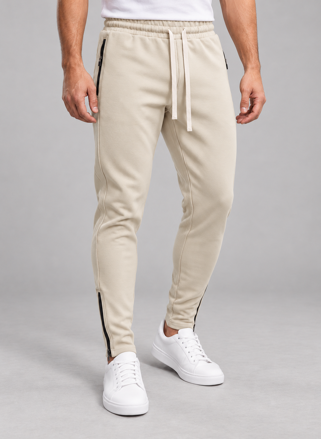 Men’s Joggers With Pintucks And Zip Hems