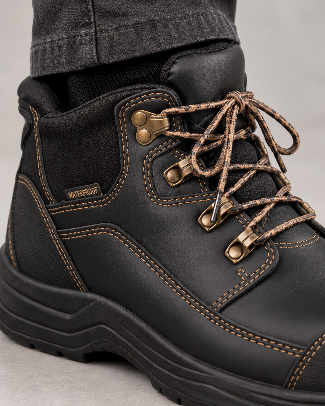 Men’s Work Boots With Hands Free Entry