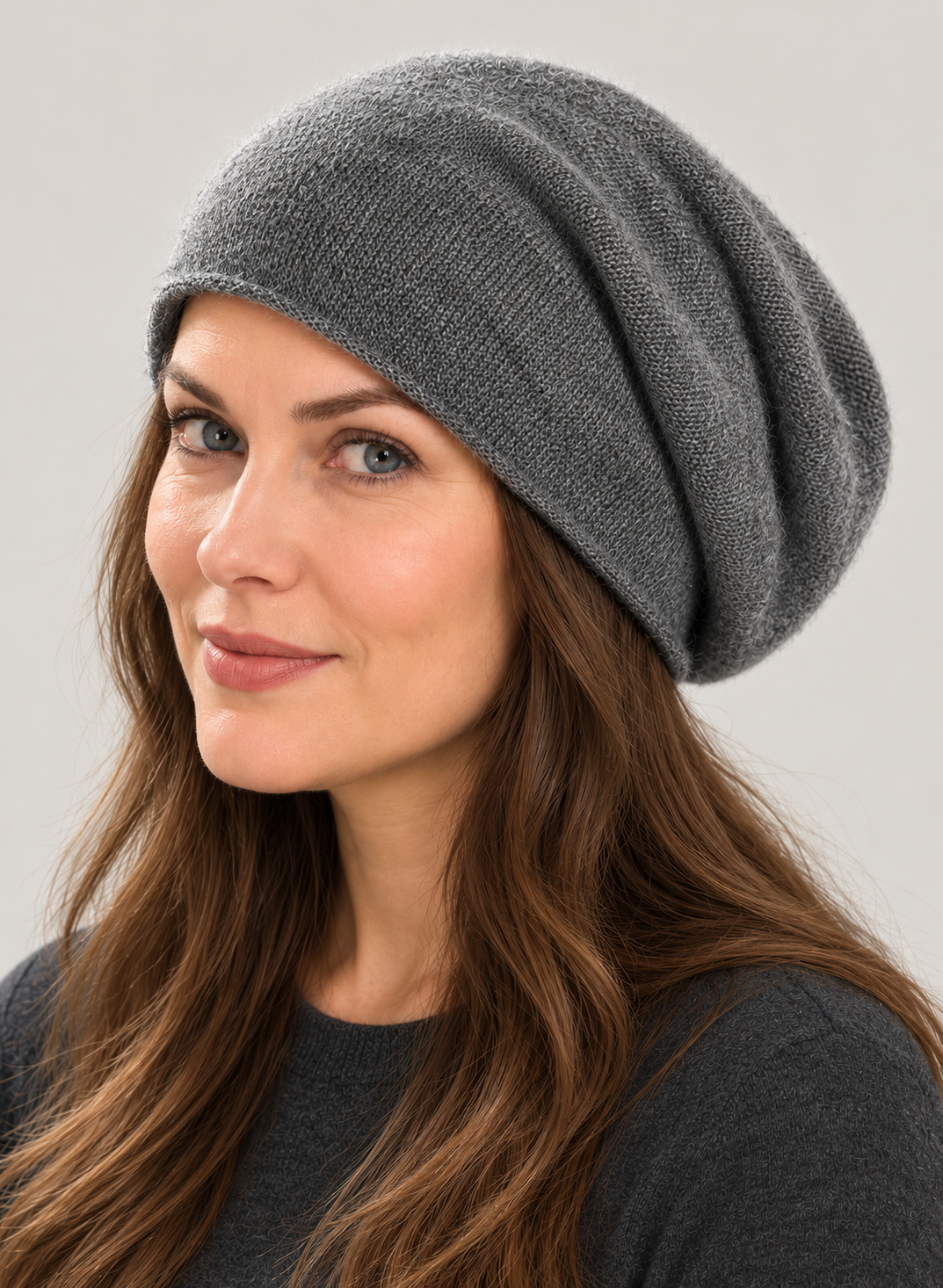 Women’s Cashmere Beanie With Slouchy Fit
