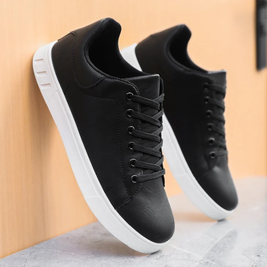Men's Leather Lace-Up Trainers