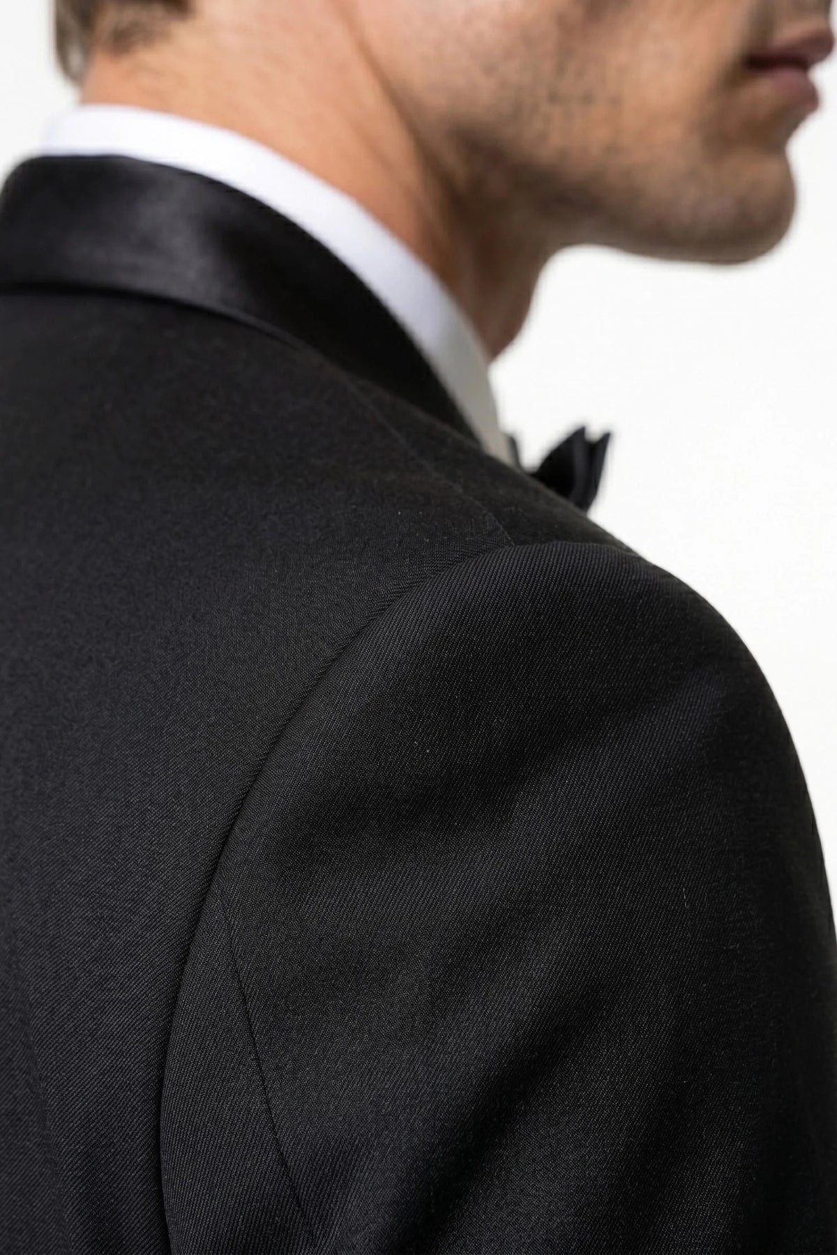 Men's Three-Piece Suit – Modern Slim-Fit Blazer, Waistcoat & Trousers